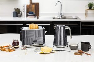 Russell Hobbs 25240 Geo Kettle with a matching toaster.