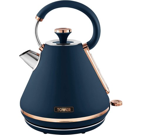 Side view of the Tower Cavaletto Kettle.