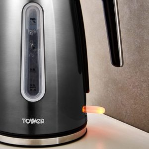 Tower Ombre Kettle's illuminating power switch.