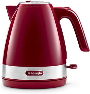 De'Longhi Active Line Kettle in red.