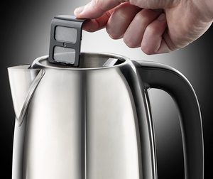 Russell Hobbs Adventure Kettle's fine mesh filter.