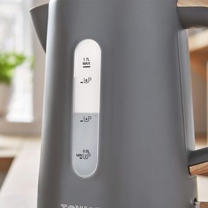 Tower Scandi Kettle's water gauge.