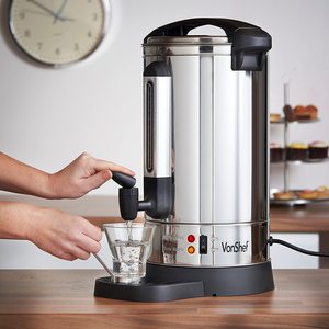 The Vonshef Catering Urn in use.